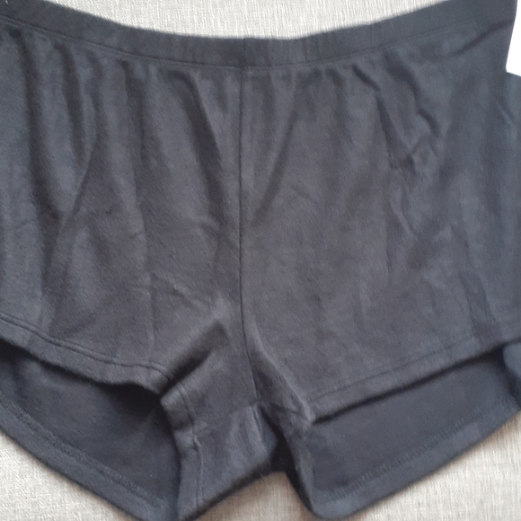 NWT Coco cola black  shorts set size medium - Picture 9 of 12
